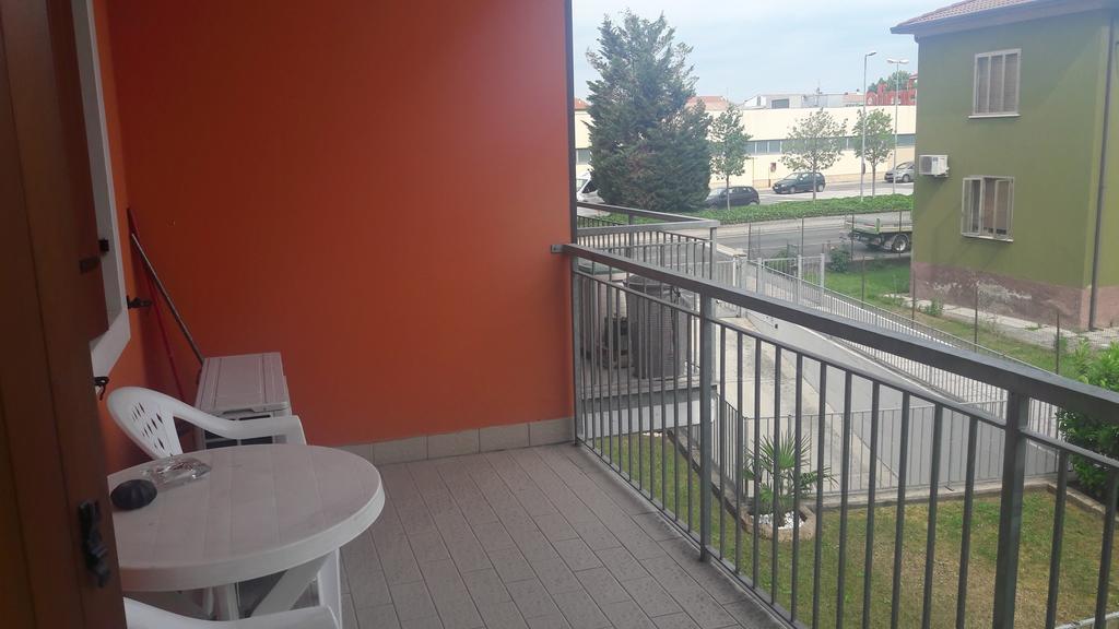 Casa Lavoro Vancanza Apartamento Castelnuovo del Garda Exterior foto